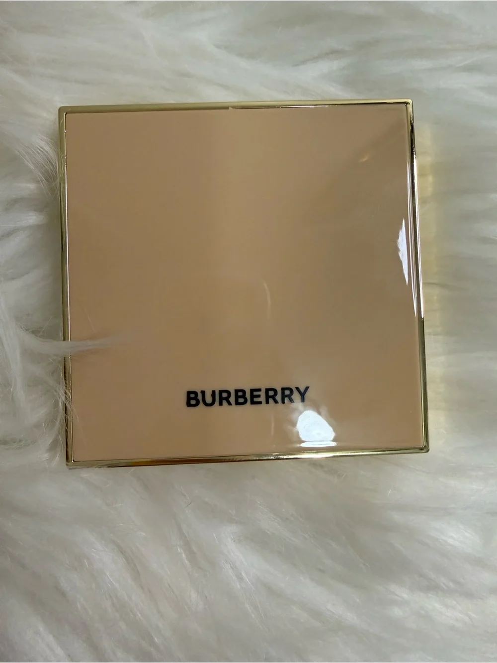 Brand New Burberry Beyond Wear Setting & Refining Powder Medium 02